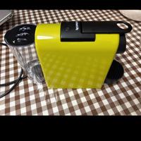 macchina caffè Nespresso Essenza Mini EN85.L