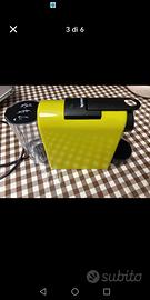 macchina caffè Nespresso Essenza Mini EN85.L