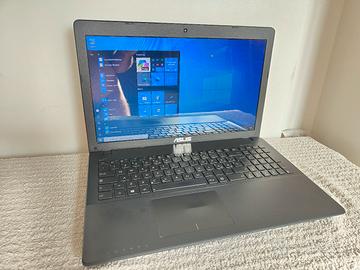 PC portatile Asus  F552 i3 500GB Windows 10 Pro