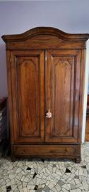 armadio antico noce