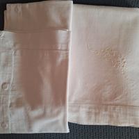 Lenzuolo vintage matrim.+ 2 federe ,con ricami V.d