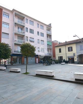 3 LOCALI A BERNAREGGIO