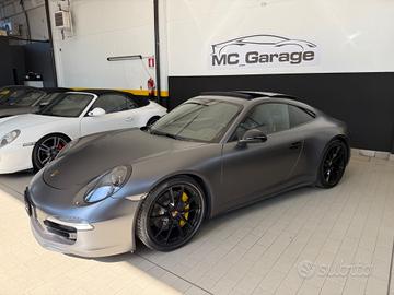 Porsche 911 3.8 Carrera 4S Coupé