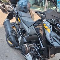 SUZUKI XT 1050 V STROM 2023 KM 20.000 IN GARANZIA