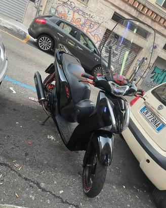 sh 125