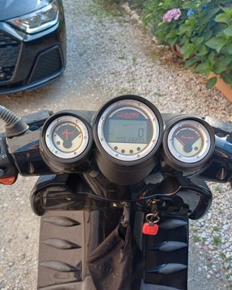 Scooter Malaguti panthon 200cc