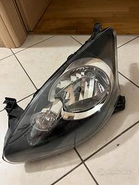 Faro sinisto toyota aygo