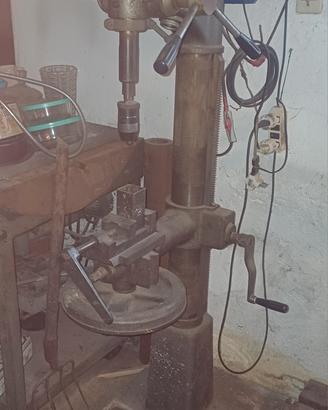 Trapano a colonna vintage 
