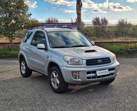 Toyota RAV 4 RAV4 2.0 Tdi D-4D cat 3 porte Sol