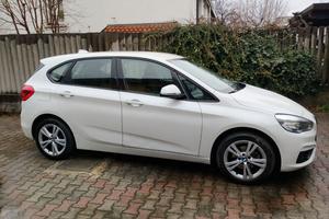 BMW 218d Active Tourer Advantage