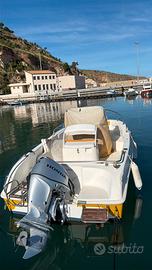 Barca open con motore honda 4 tempi