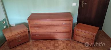 Cassettiera e comodini vero legno