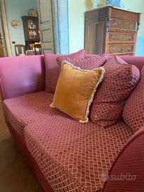 Coppia di divani bordeaux artigianali