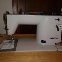 Macchina da cucire Necchi 564 completa con mobile