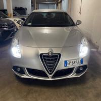 Alfa Romeo Giulietta del 2013 con 17.000km