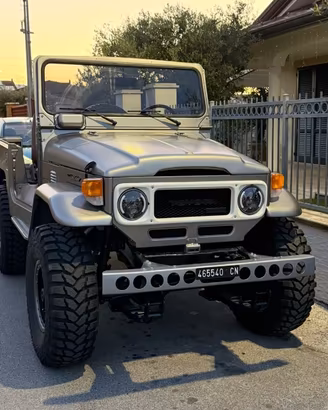 Toyota Landcruiser BJ40 IDROGUIDA