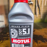 olio freni motul  dot 5.1