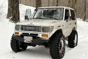 Toyota land cruiser kzj70 3000cc