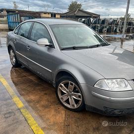 Volkswagen Passat B6 1.9 TDI 130cv AVF PER RICAMBI