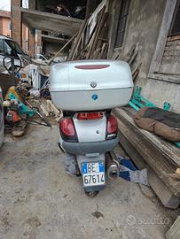 Piaggio x9 500 scooter