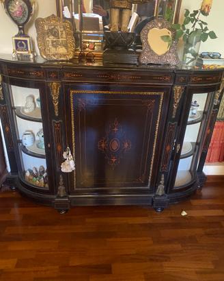 Credenza inglese