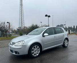 Volkswagen Golf 1.6 16V FSI 5p. Comfortline