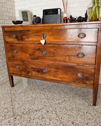 mobile/Cassettone rustico in legno massello