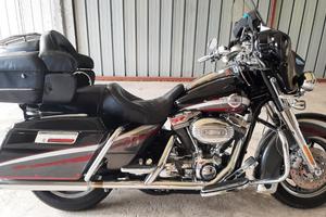 Harley-Davidson Electra Glide C.V.O. - 2006