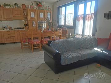 Borgo S Lorenzo 5 vani servizi giardino garage