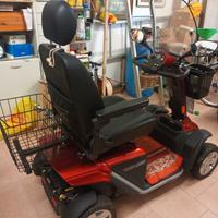 Scooter elettrico per persone invalide