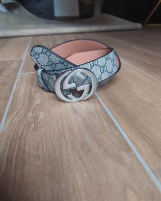 cintura Gucci uomo con logo argento 