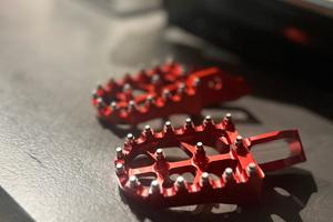 PEDALINE CNC ROSSE