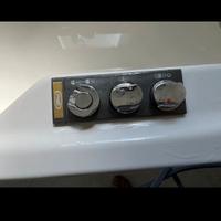 vasca da bagno con idromassaggio Jacuzzi 