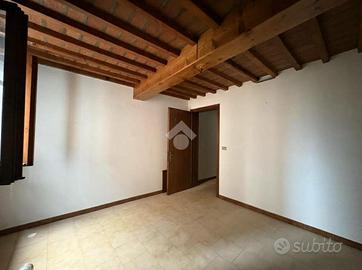 CASA INDIPENDENTE A MOGLIA