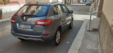 Koleos per ricambi o intera