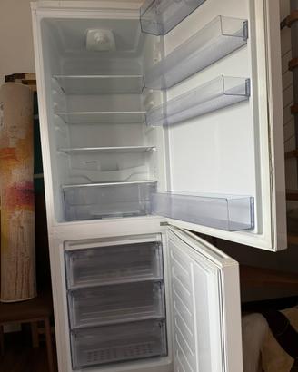 Frigorifero Beko combinato