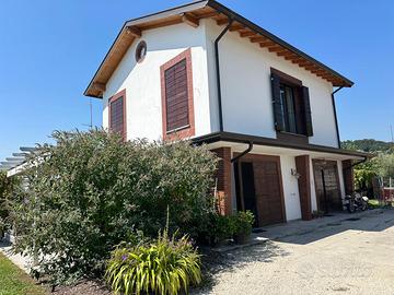 Bilocale a Padenghe sul Garda pianoterra