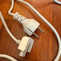 Cavo alimentazione Apple IEC C7 tipo 8