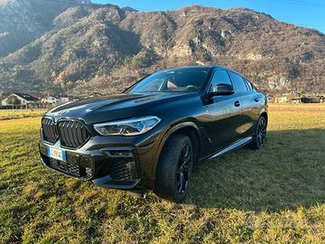 BMW X6 10/2021 121.000 km