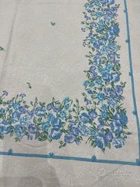 Lenzuolo matrimoniale Gabel con fiori azzurri