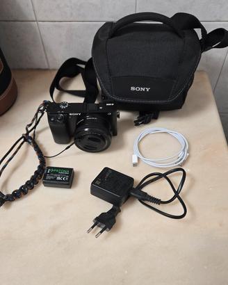 Fotocamera Sony A6000 + 16-50mm + borsa