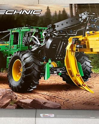 Lego Technic 42157 - Trattore John Deere 948L - II