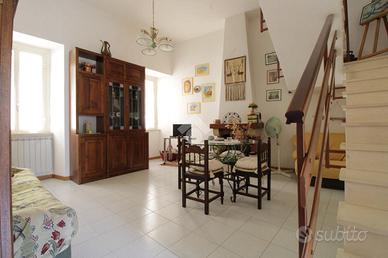 2 LOCALI A FERENTILLO