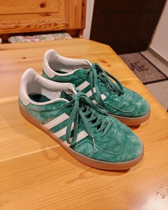 scarpe Adidas originali n. 42  verde 
