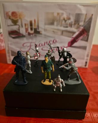 Nove statuette soldatini 