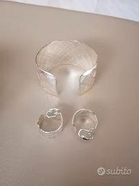 Bracciale e orecchini abbinati Avon