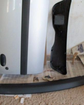 Sportello ant dx ford fiesta 2001 grigio permu:to.