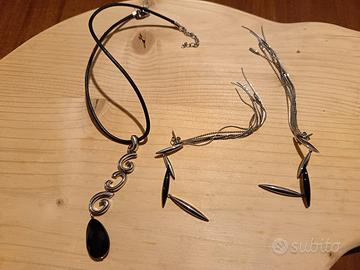 Set collana e orecchini della Fossil 