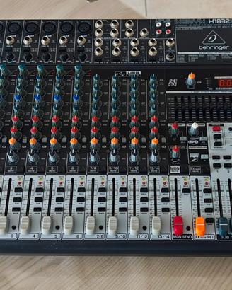 Behringer Xenyx 