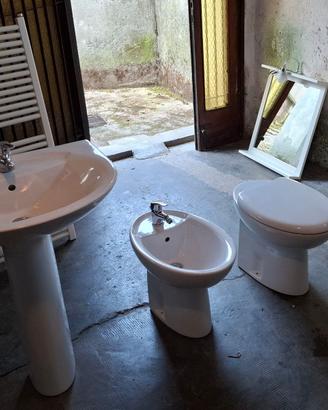 Set sanitari Dolomite + termoarredo + specchiera
